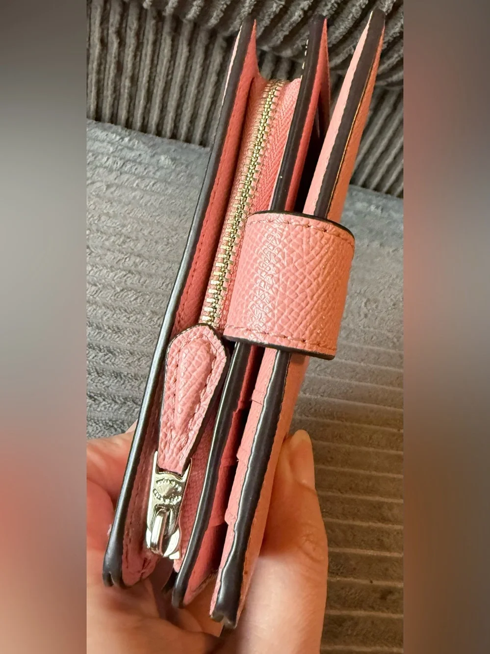 READ Coach Blush Pink Pebbled Leather Snap Wallet Crossgrain